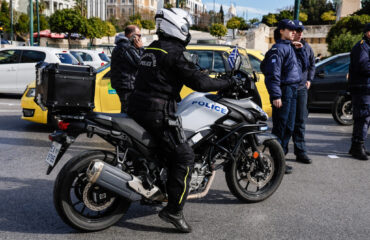 Αγνόησε το κόκκινο φανάρι ο αστυνομικός που παρέσυρε και σκότωσε 63χρονο έξω από την Βουλή