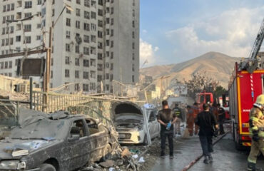 Κυβερνήτης Τεχεράνης: «Τουλάχιστον 10.000 κατοικίες υπέστησαν ζημιές ή καταστράφηκαν»