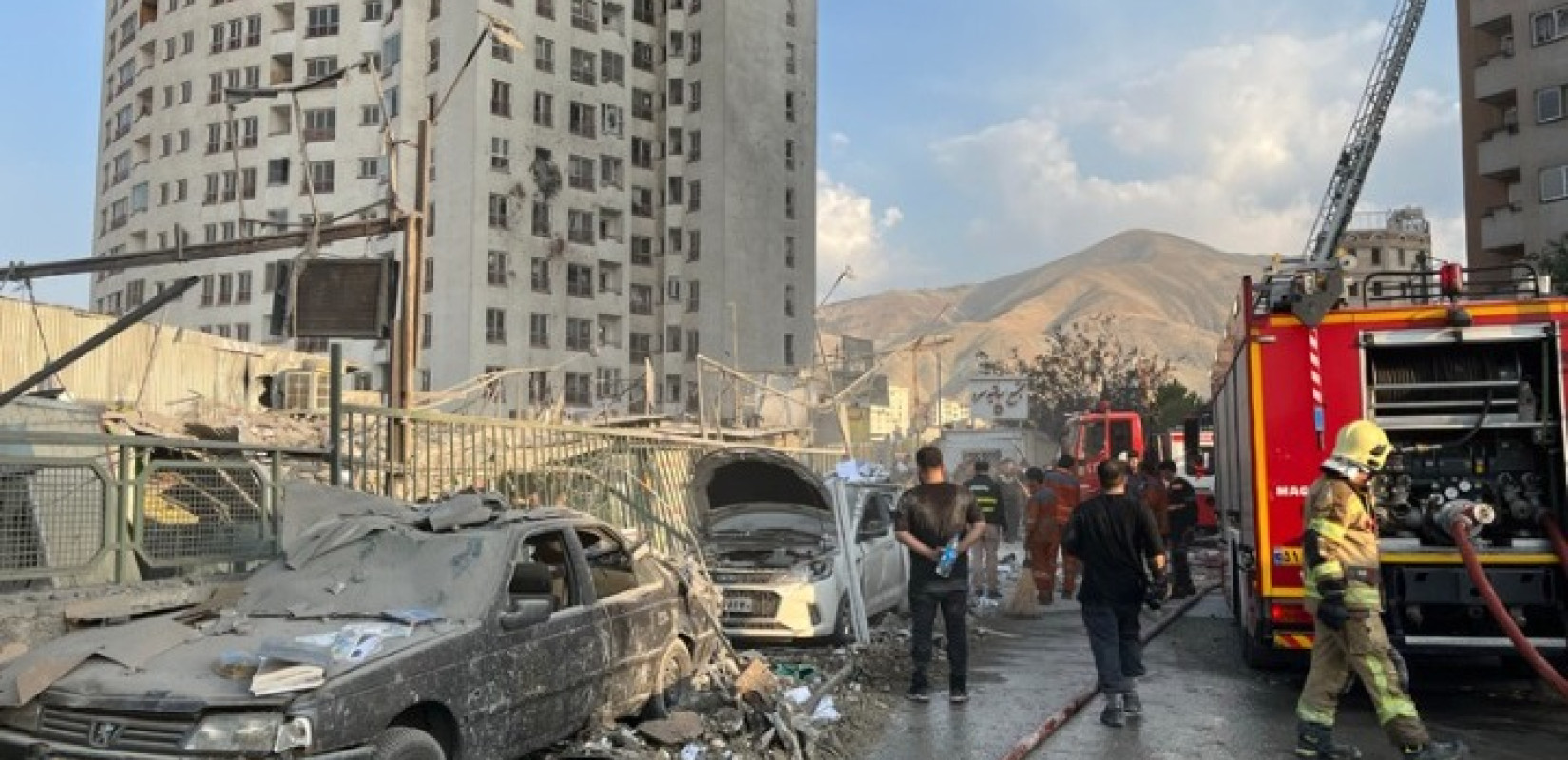 Κυβερνήτης Τεχεράνης: «Τουλάχιστον 10.000 κατοικίες υπέστησαν ζημιές ή καταστράφηκαν»