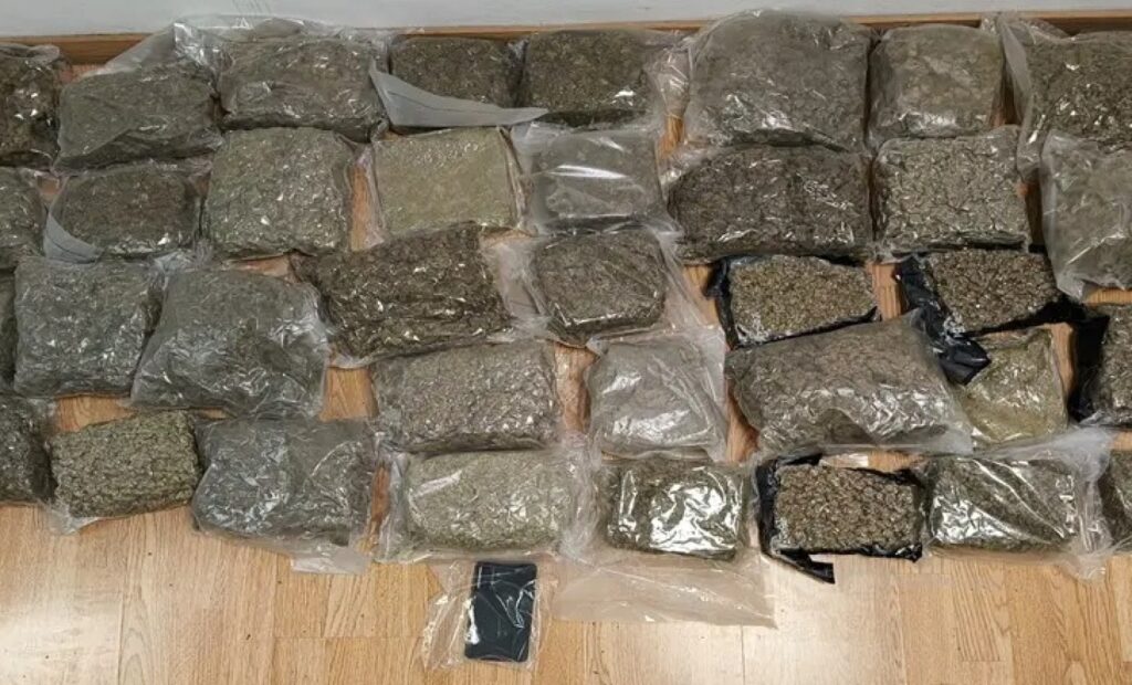 Συνελήφθησαν δύο άνδρες που έκαναν επάγγελμα την διακίνηση – Η ΕΛΑΣ εντόπισε πάνω από 51 κιλά κάνναβης (φωτο)