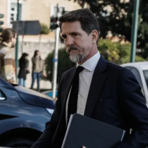 Ο Παύλος Ντε Γκρες θα επισκεφτεί το Άγιον Όρος: Υπάρχει κάποιο «μήνυμα»;