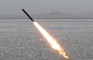 Η Βόρεια Κορέα εκτόξευσε 10 βαλλιστικούς πυραύλους μέσα σε μια μέρα στη Θάλασσα της Ανατολής!