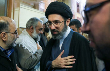 ΜΜΕ στο Κουβέιτ μεταδίδουν πως ο Μ.Χαμενεΐ μεταφέρθηκε με στρατιωτικό αεροσκάφος στη Ρωσία μετά τον τραυματισμό του