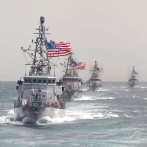 WSJ: Ο Λευκός Οίκος θα ανακοινώσει το διεθνή συνασπισμό για τα Στενά του Ορμούζ