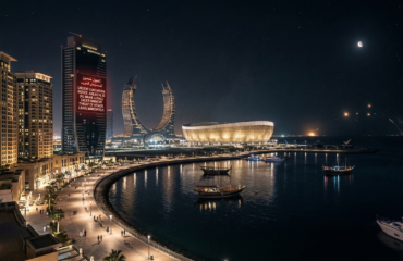 Το Ιράν στέλνει «μηνύματα εκκένωσης» σε ΗΑΕ και Κατάρ: «Θα χτυπήσουμε τις επόμενες ώρες»