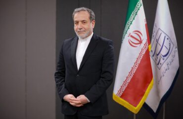 Ο Ιρανός ΥΠΕΞ επιβεβαίωσε στρατιωτική συνεργασία με Ρωσία και Κίνα: «Συνεχίζεται μέχρι και σήμερα»