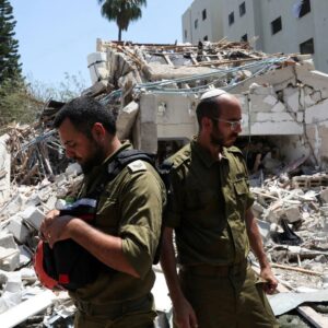 Νέα σφοδρά ιρανικά πλήγματα σε ισραηλινές πόλεις