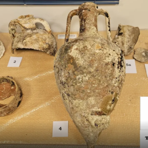 Κηφισιά: Συνελήφθη 50χρονος αρχαιοκάπηλος με αμφορείς ηλικίας 2.000 ετών