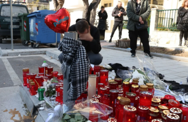 Δολοφονία στην Καλαμαριά – Δικηγόρος οικογένειας 20χρονου: «Ο θάνατος του παιδιού ήταν μαρτυρικός»