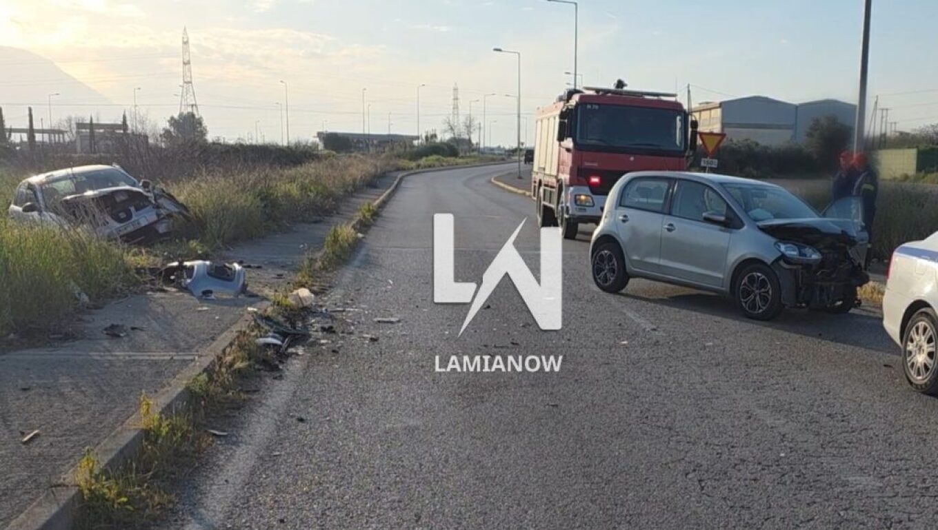 Φονικό τροχαίο στη Λαμία: Σκοτώθηκε 27χρονη μητέρα τριών παιδιών μετά από σύγκρουση δύο ΙΧ – Δείτε φωτογραφίες