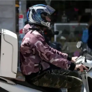 Συνελήφθη διανομέας στον Πύργο που «σέρβιρε» ναρκωτικά κατά τη διάρκεια των παραγγελιών του