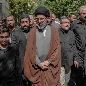 Στη Μόσχα έως το τέλος του πολέμου στον Κόλπο ο Μοτζτάμπα Χαμενεΐ