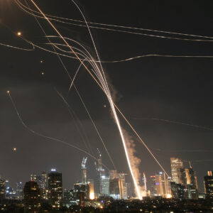 Βίντεο: Το Iron Dome αναχαιτίζει ρουκέτες της Χεζμπολάχ