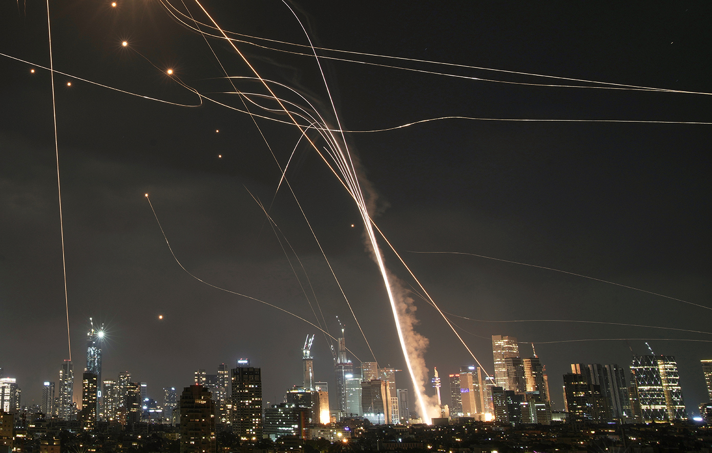 Βίντεο: Το Iron Dome αναχαιτίζει ρουκέτες της Χεζμπολάχ