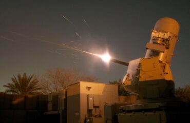 C-RAM: Το σύστημα των ΗΠΑ που εκτοξεύει 4.500 σφαίρες το λεπτό! (βίντεο)