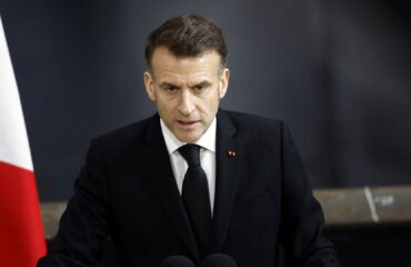 Ο Ε.Μακρόν αρνείται τη συμμετοχή της Γαλλίας σε «επιχειρήσεις» στα Στενά του Ορμούζ: «Διατηρούμε αμυντική στάση»