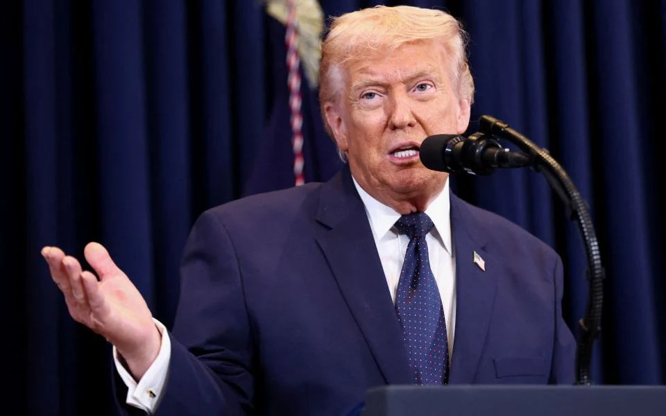 Χιουμοριστικό ΑΙ βίντεο δείχνει τον Ν.Τραμπ να εισπράττει «όχι» από τις χώρες του ΝΑΤΟ για επέμβαση στον Κόλπο