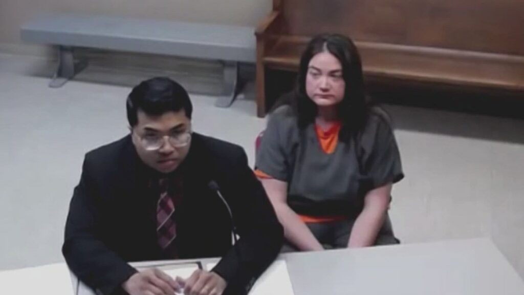 Φρίκη στις ΗΠΑ: Δασκάλα ειδικής αγωγής βίαζε έως και πέντε φορές την ημέρα 10χρονο μαθητή της!