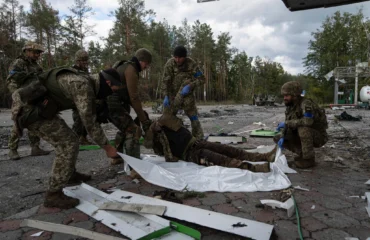 Πυραυλικό χτύπημα των Ρώσων στην ουκρανική «Nova Poshta» – Νεκροί όσοι στρατιώτες βρίσκονταν μέσα (βίντεο)