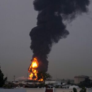 Ντουμπάι: Σοβαρός κίνδυνος για το νερό τις επόμενες 48 ώρες μετά το κτύπημα σε αγωγό