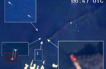 Στενά του Ορμούζ: Δορυφορικές εικόνες με ταχύπλοα των IRGC να αναχωρούν γρήγορα μετά από επίθεση σε δεξαμενόπλοιο