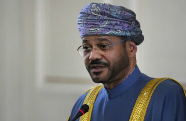 Έκκληση από τον ΥΠΕΞ του Ομάν στους συμμάχους των ΗΠΑ να τερματιστεί ο «παράνομος πόλεμος» στο Ιράν