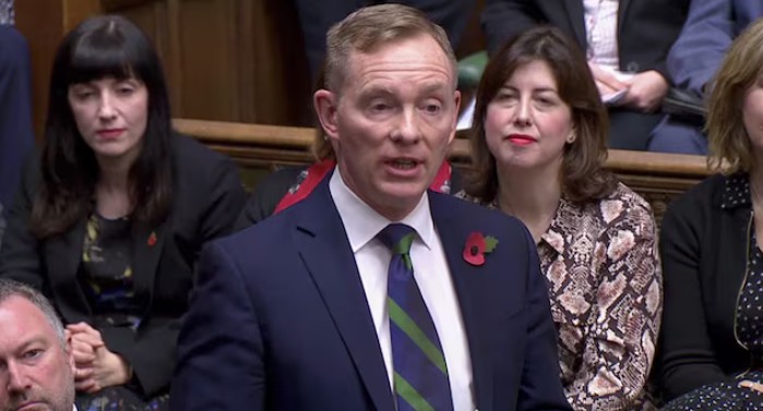 Βρετανός υπουργός Εμπορίου κατά ΗΠΑ: «Η επιχείρηση στο Ιράν ήταν κακώς σχεδιασμένη»