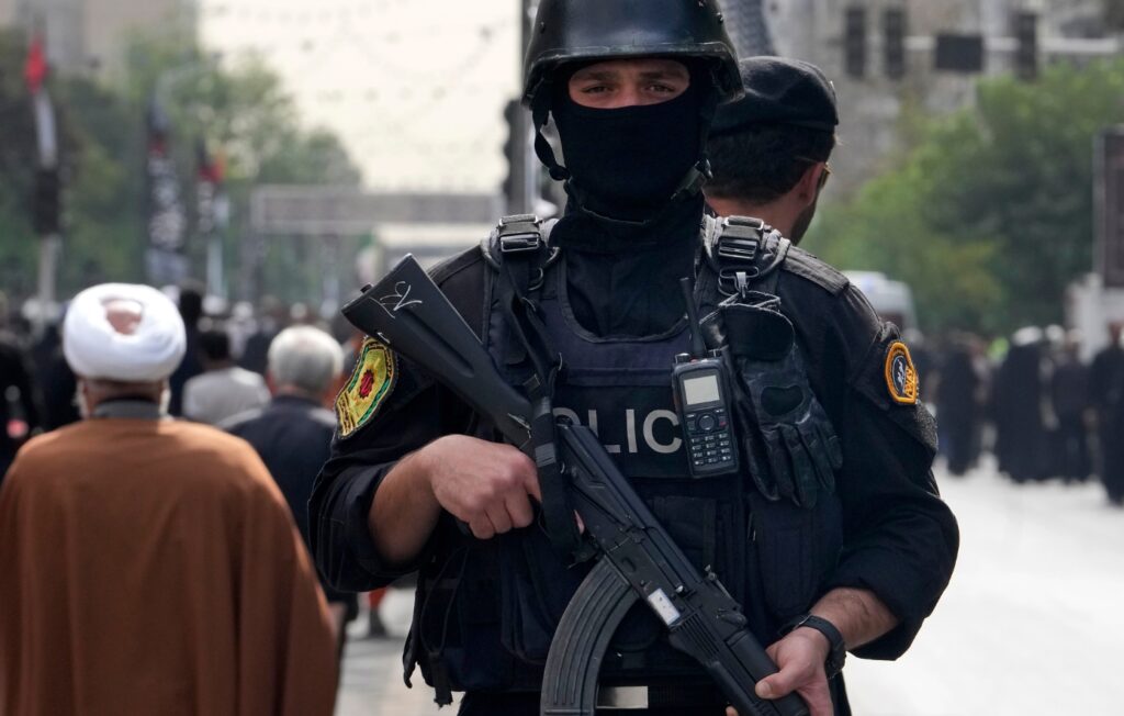 Ιράν: Τουλάχιστον 41 άτομα συνελήφθησαν για αποστολή βίντεο από τα πλήγματα σε δίκτυα του εξωτερικού