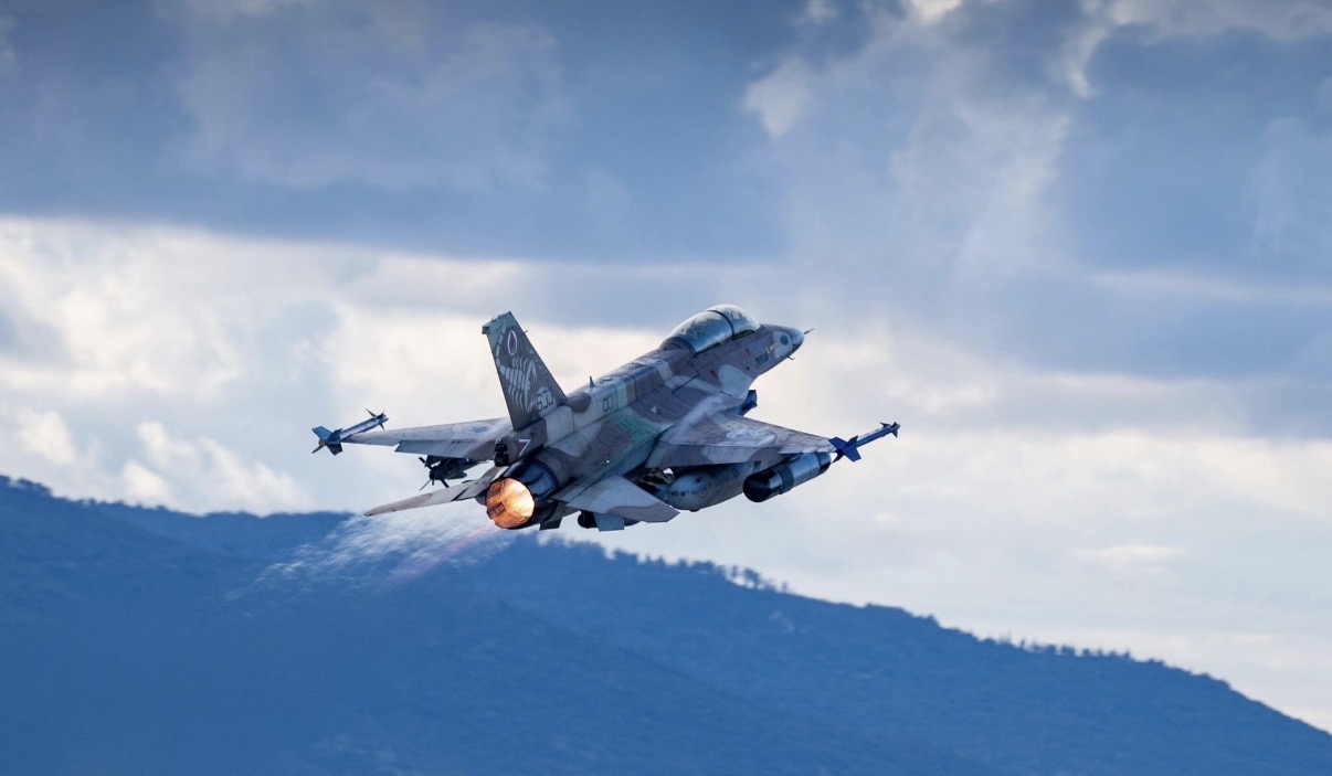 Η Τουρκία καταδικάζει τις ισραηλινές επιδρομές σε στρατόπεδα του συριακού Στρατού