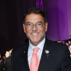 Γ.Τσαγκαράκης: Ποινική δίωξη για τέσσερα κακουργήματα στον γνωστό γκαλερίστα