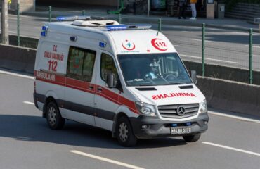 Βίντεο: Αιματηρή συμπλοκή μεταξύ δύο οικογενειών στην Τουρκία – Τρεις νεκροί και 25 τραυματίες!