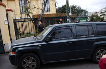 Γ.Τσαγκαράκης: Οδηγήθηκε στα δικαστήρια της Ευελπίδων (φώτο)