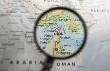 Θα χρειαστούν χρόνια για να αποκατασταθεί η ελεύθερη ναυσιπλοΐα στα Στενά του Ορμούζ