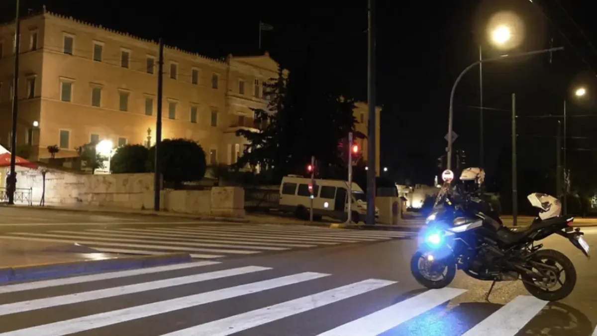 Βουλή: Νέο βίντεο – ντοκουμέντο από το δυστύχημα που στέρησε τη ζωή στον 63χρονο μοτοσυκλετιστή