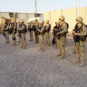 Βίντεο: ΝΑΤΟϊκοί στρατιώτες εκκενώνονται από βάσεις στο Ιράκ και μεταφέρονται στην Πολωνία