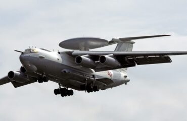 Οι Ουκρανοί κατέστρεψαν στο Νόβγκοροντ ένα από τα λιγοστά αεροσκάφη Beriev A-50U της ρωσικής Αεροπορίας