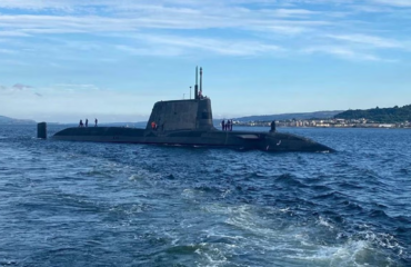 Στην Αραβική Θάλασσα το βρετανικό πυρηνοκίνητο υποβρύχιο HMS Anson