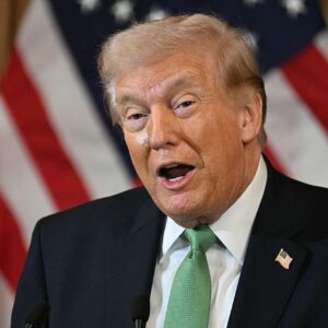 Τραμπ στο ισραηλινό Channel 13: «Πολύ σύντομα θα έχουμε  εξελίξεις – Το Ιράν οδηγείται σε πλήρη καταστροφή»