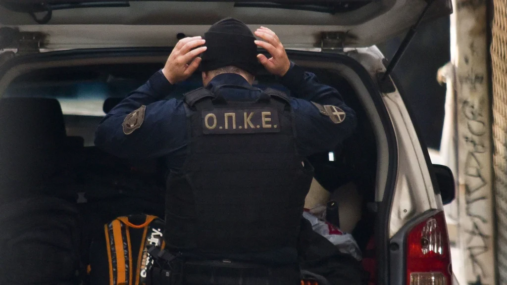 Εξαρθρώθηκε μία ακόμα εγκληματική οργάνωση που διέπραττε απάτες σε βάρος του ΕΦΚΑ και του Δημοσίου