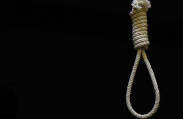 Τραγωδία στην Εύβοια: Αστυνομικοί εντόπισαν νεκρό έναν 73χρονο που κρεμάστηκε μέσα στο σπίτι του