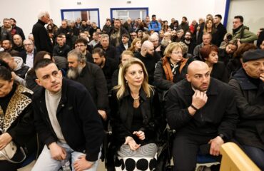 Πεδίο μάχης η πολύκροτη δίκη για τα Τέμπη: Διακόπηκε οριστικά και μεταφέρεται για την 1η Απριλίου