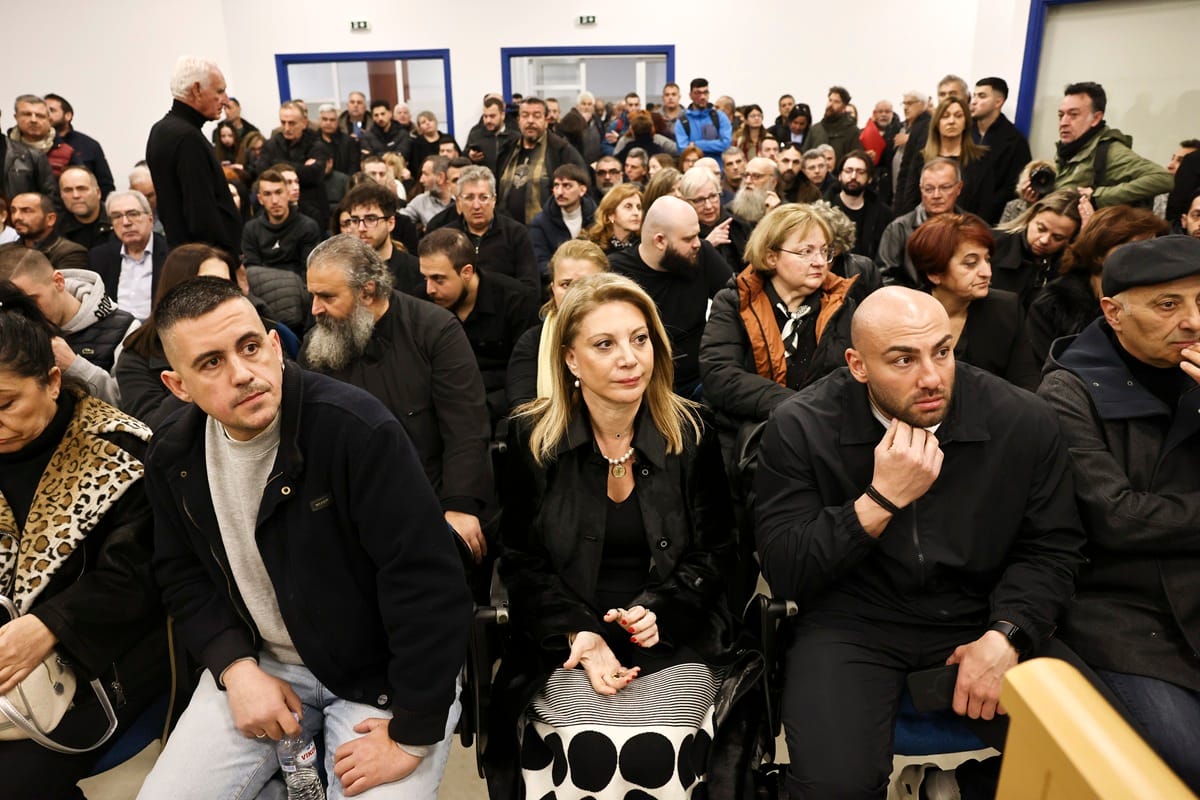 Πεδίο μάχης η πολύκροτη δίκη για τα Τέμπη: Διακόπηκε οριστικά και μεταφέρεται για την 1η Απριλίου