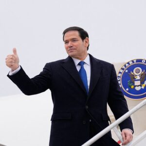 Στο Παρίσι εσπευσμένα ο Μάρκο Ρούμπιο: Πρώτη διεθνής περιοδεία με φόντο τον πόλεμο στο Ιράν