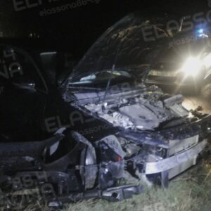 Φονικό τροχαίο στην Ελασσόνα: Ένας νεκρός μετά από σφοδρή σύγκρουση αυτοκινήτων (φωτο)