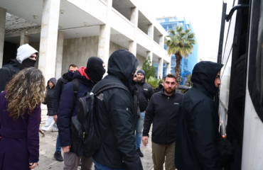 Kακουργηματική δίωξη στους 22 συλληφθέντες για τις απάτες σε βάρος του ΕΦΚΑ και του Δημοσίου