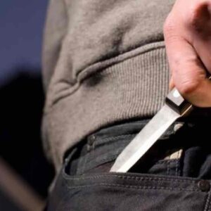 Χανιά: Συνελήφθη 14χρονος που απειλούσε με στιλέτα και λεπίδες μικρότερους μαθητές