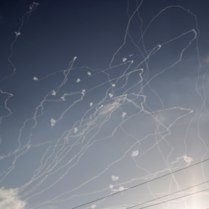 Βίντεο: 30 ρουκέτες εκτοξεύτηκαν από τον Λίβανο προς το βόρειο Ισραήλ