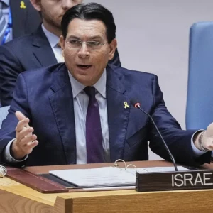 Συμβούλιο Ασφαλείας ΟΗΕ: Ο Ισραηλινός πρέσβης άναψε σειρήνα πολέμου – «Έχετε 15” να βρείτε καταφύγιο» (βίντεο)