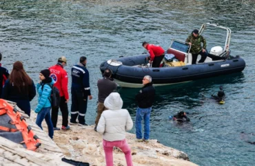 Εντοπίστηκε το άψυχο σώμα του 34χρονου πιλότου που χάθηκε σε κατάδυση στο «Πηγάδι του Διαβόλου» στην Βουλιαγμένη