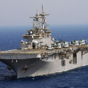 Daily Mail: «Ο Τραμπ έτοιμος να διατάξει  χερσαία εισβολή μετά το “όχι” του Ιράν»